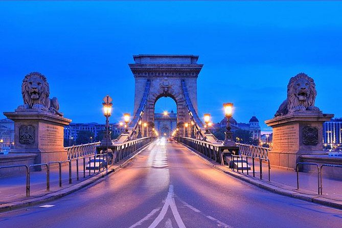 Chain Bridge in Budapest Hungary - Iconic Landmark on Hungary Tour